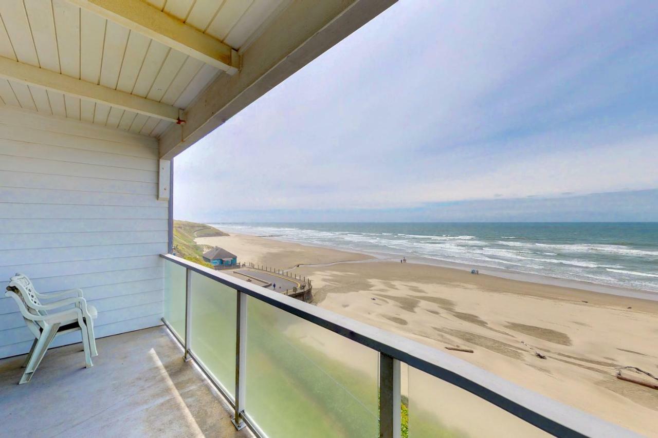 Nye Beach Lighthouse Vista Newport Buitenkant foto
